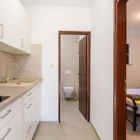 Gabi Apartment *